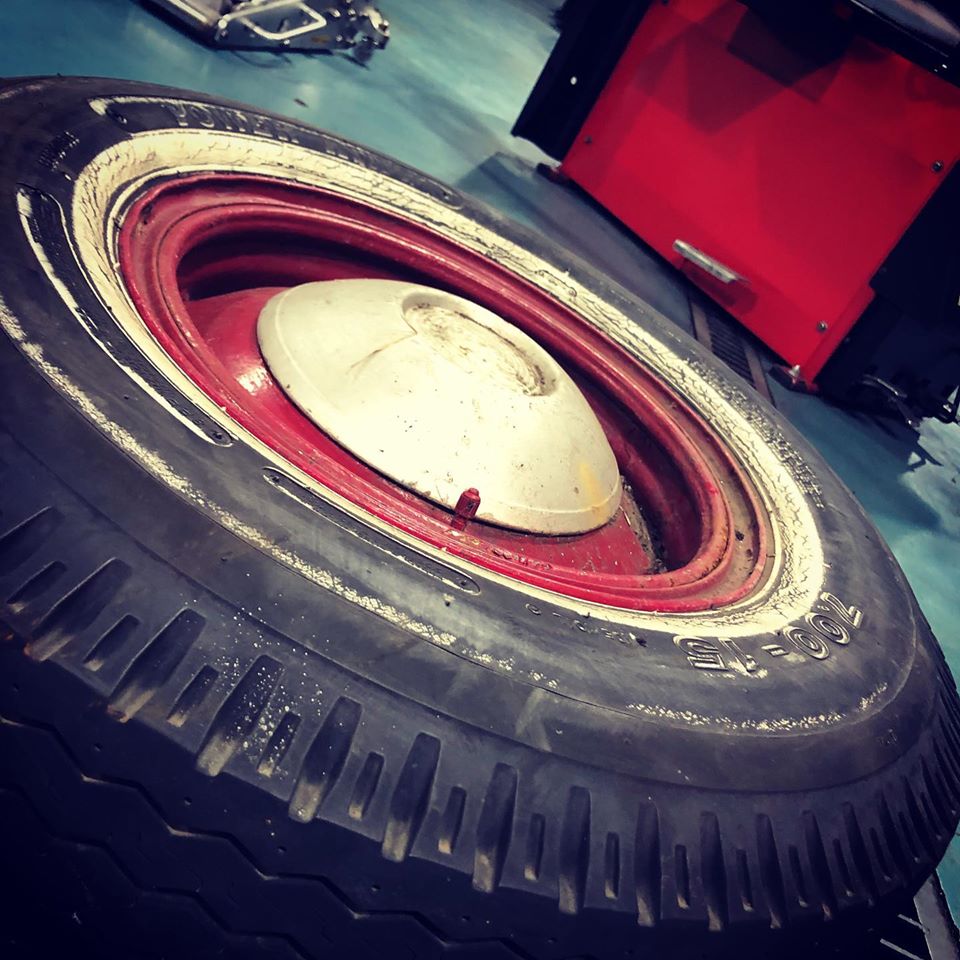 持ち込みタイヤ交換　スタッドレス履き替え　タイヤ保管　ネット　タイヤ　通販　直送　激安　格安　早い　安心　技術　楽　ネット予約　予約　電話予約　ブリヂストン　ヨコハマ　ダンロップ　アジアン