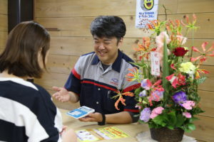 持ち込みタイヤ交換,スタッドレス履き替え,タイヤ保管,タイヤ預かり,料金,ネット,タイヤ,通販,直送,激安,格安,早い,安心,技術,楽,ネット予約,予約,電話予約,瑞穂町,羽村,福生,昭島,あきる野,青梅,武蔵村山,東村山,東大和,小平,小金井,立川,府中,八王子,入間,狭山,川越,相模原,横田基地,ブリヂストン,ヨコハマ,ダンロップ,アジアンタイヤ
