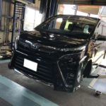 トヨタ VOXY 持ち込み タイヤ交換　