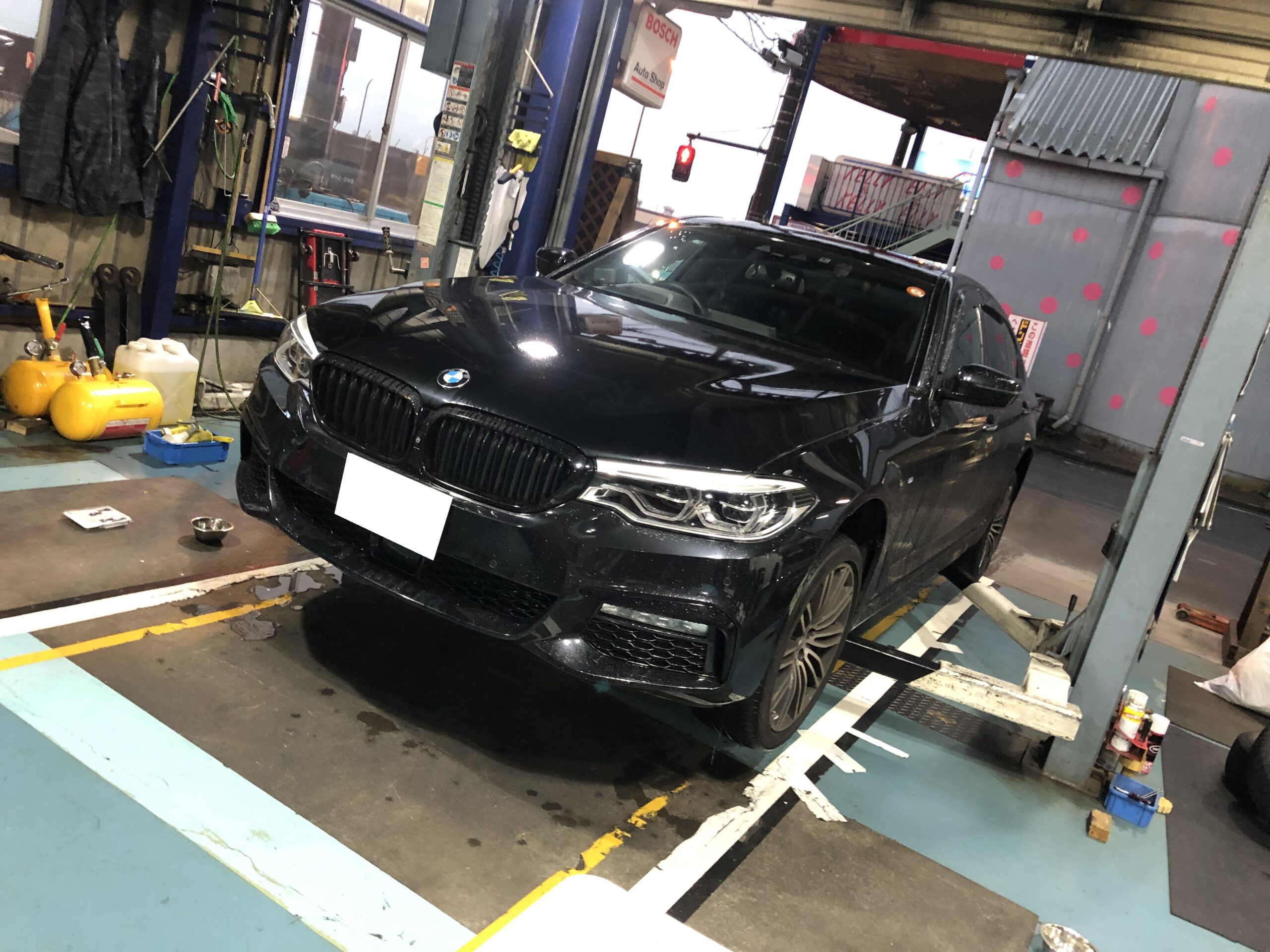 持ち込みタイヤ交換 BMW G30 523i
