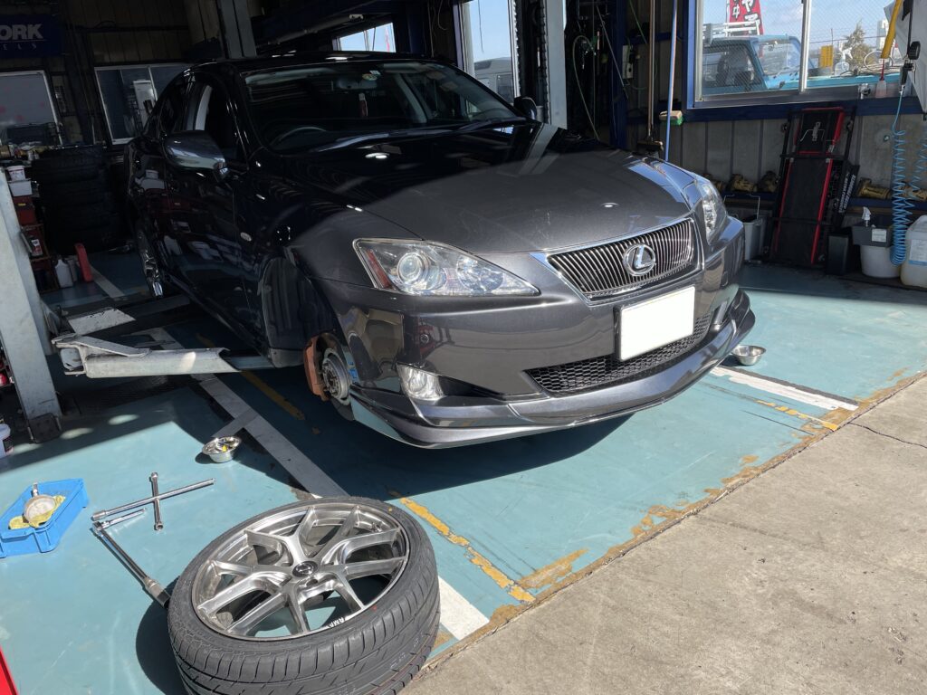 直送　持ち込み　タイヤ交換　タイヤ保管　レクサス　IS
