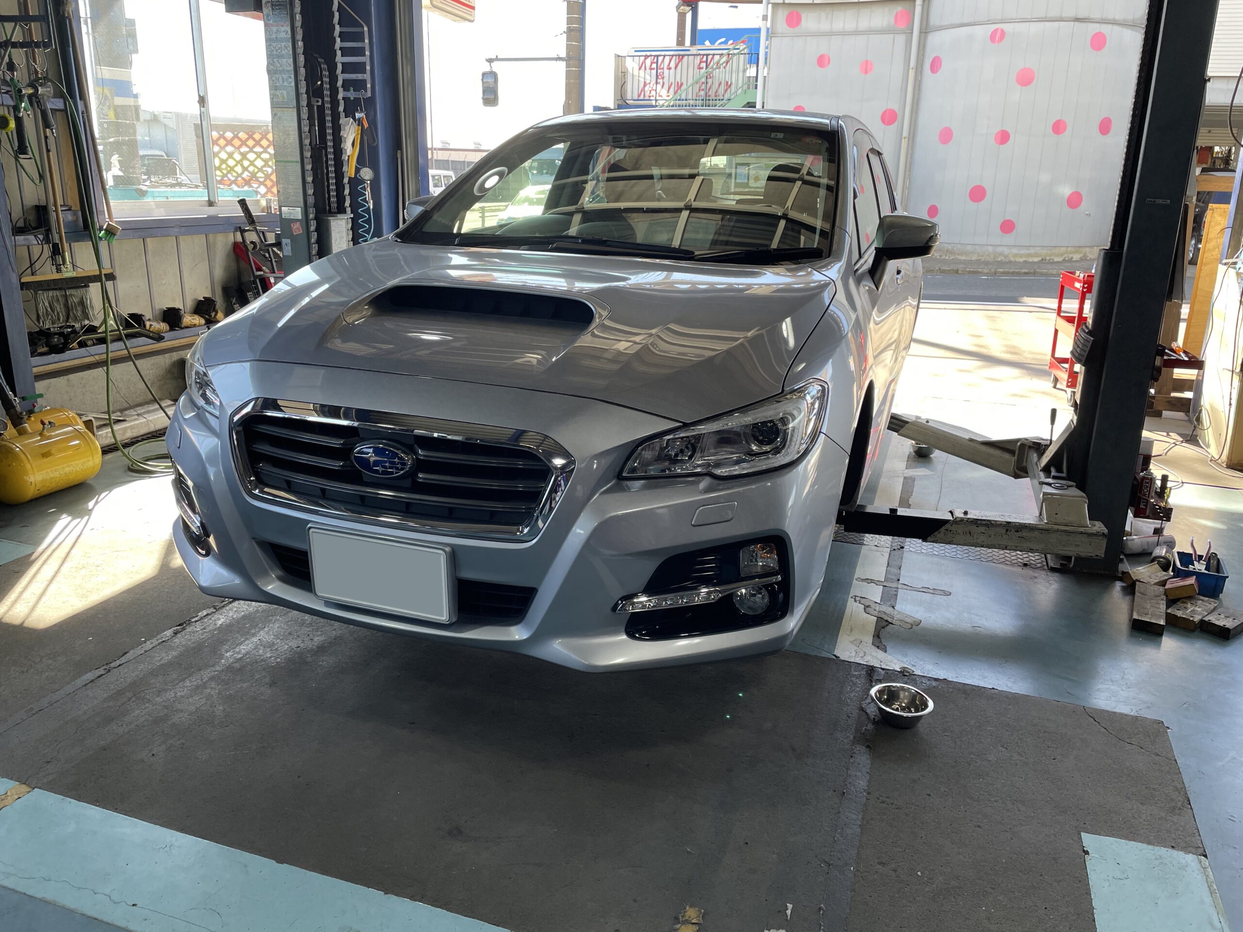 直送 持ち込み タイヤ交換 タイヤ保管　スバル レヴォーグ 