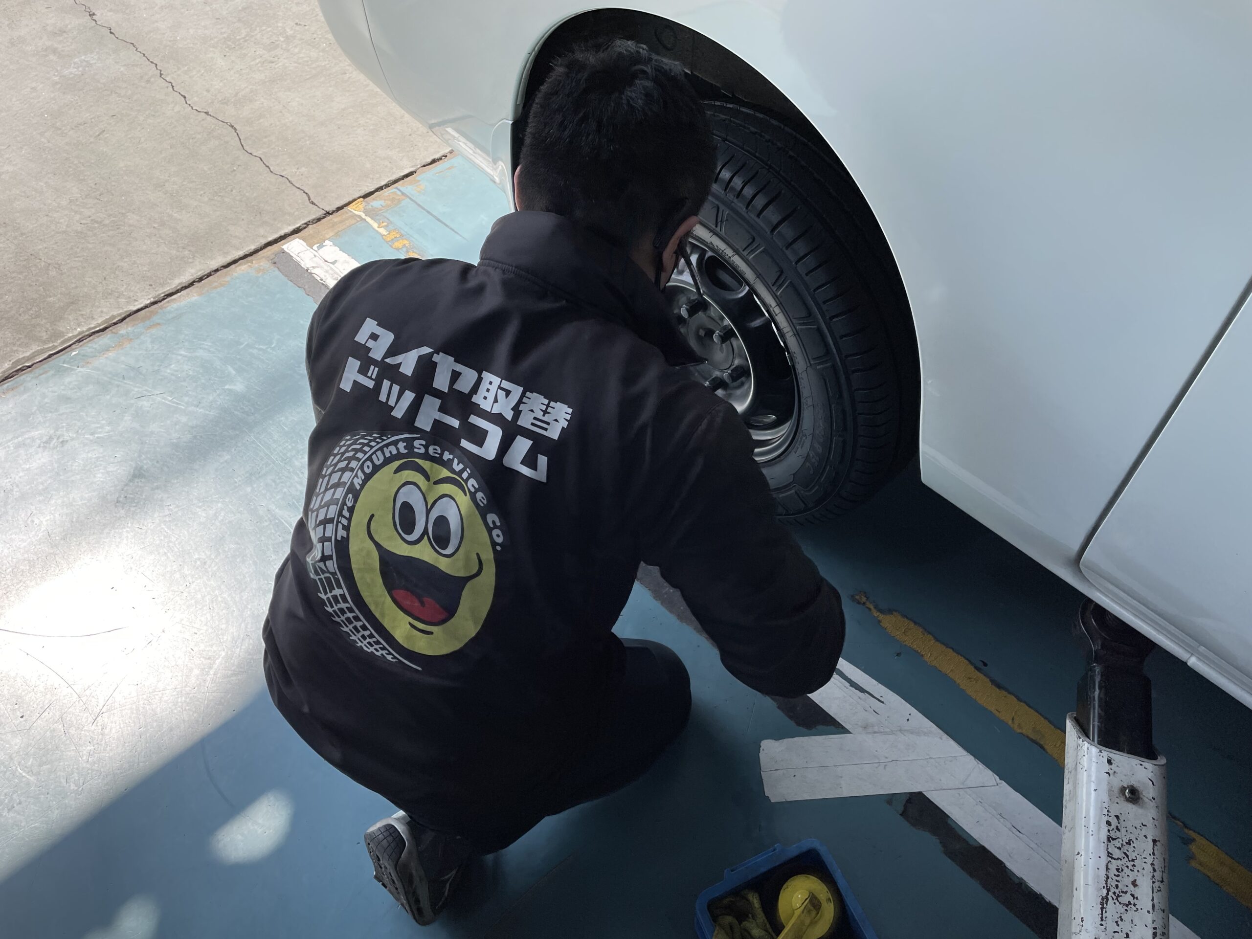 直送 持ち込み タイヤ交換 タイヤ保管 日産 NV350