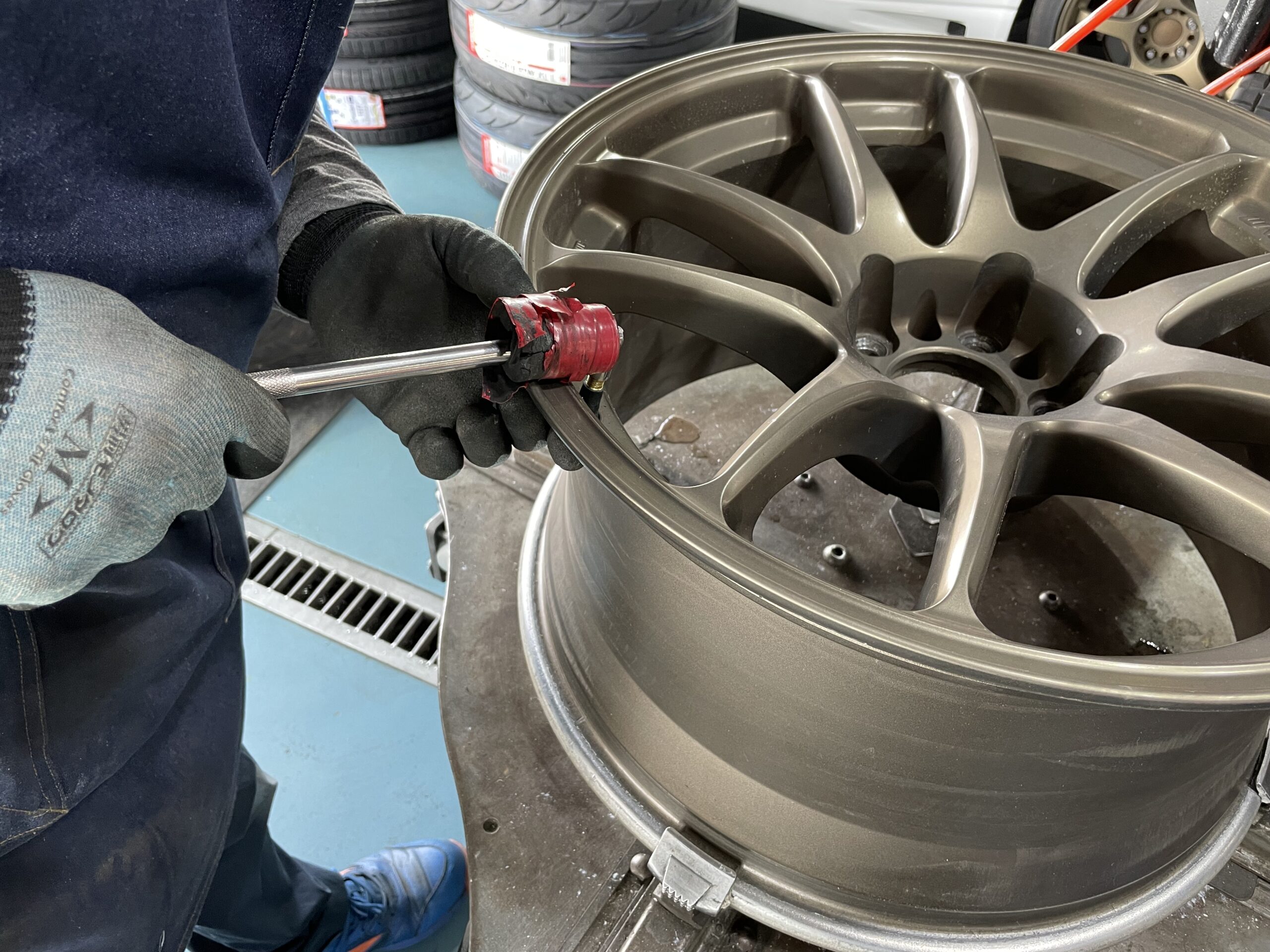 日産 スカイラインGT-R タイヤ交換 NANKANG NS-2R 245/40R18