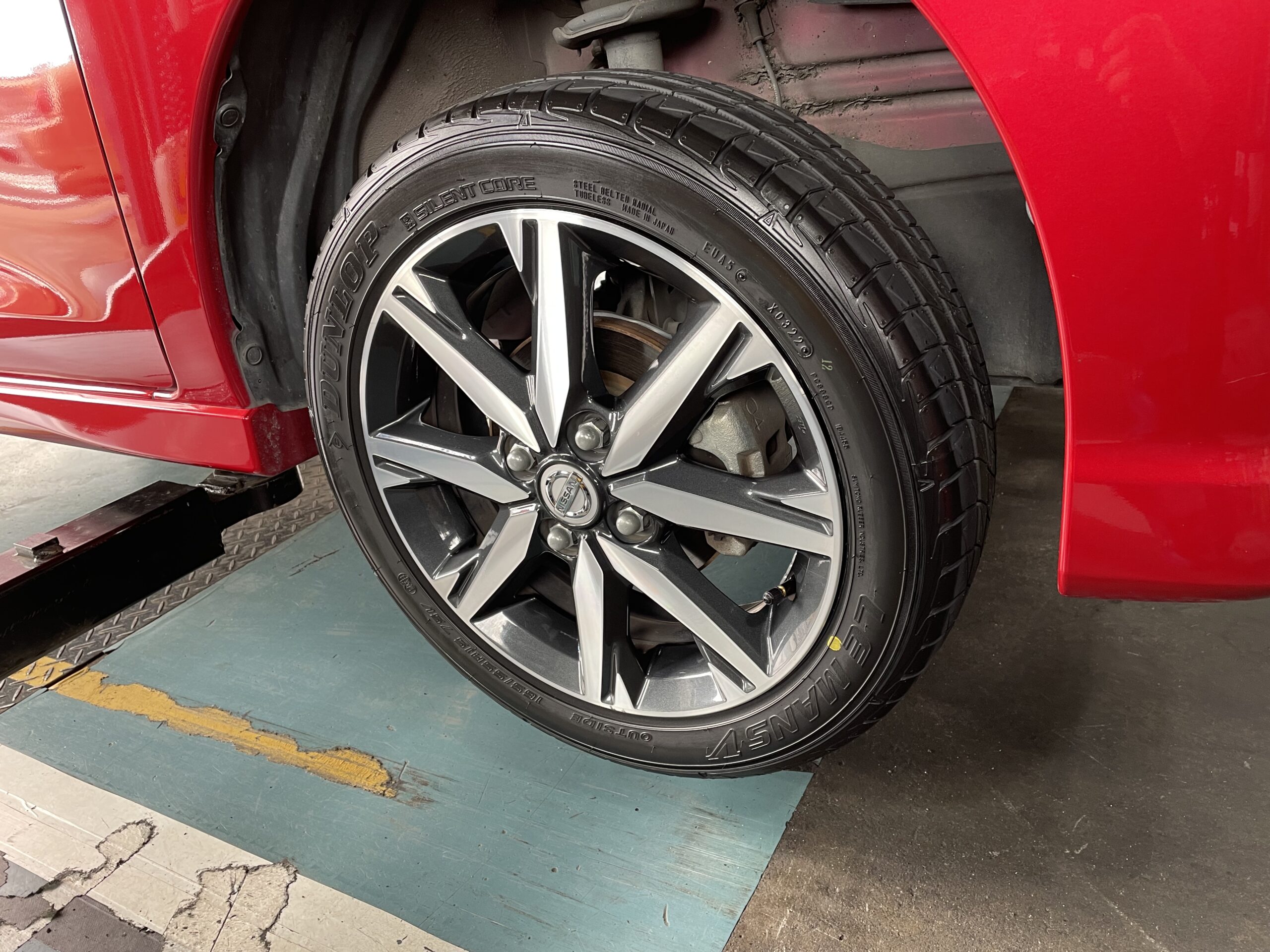 日産 デイズルークス タイヤ交換 ダンロップ ルマンV 165/55R15