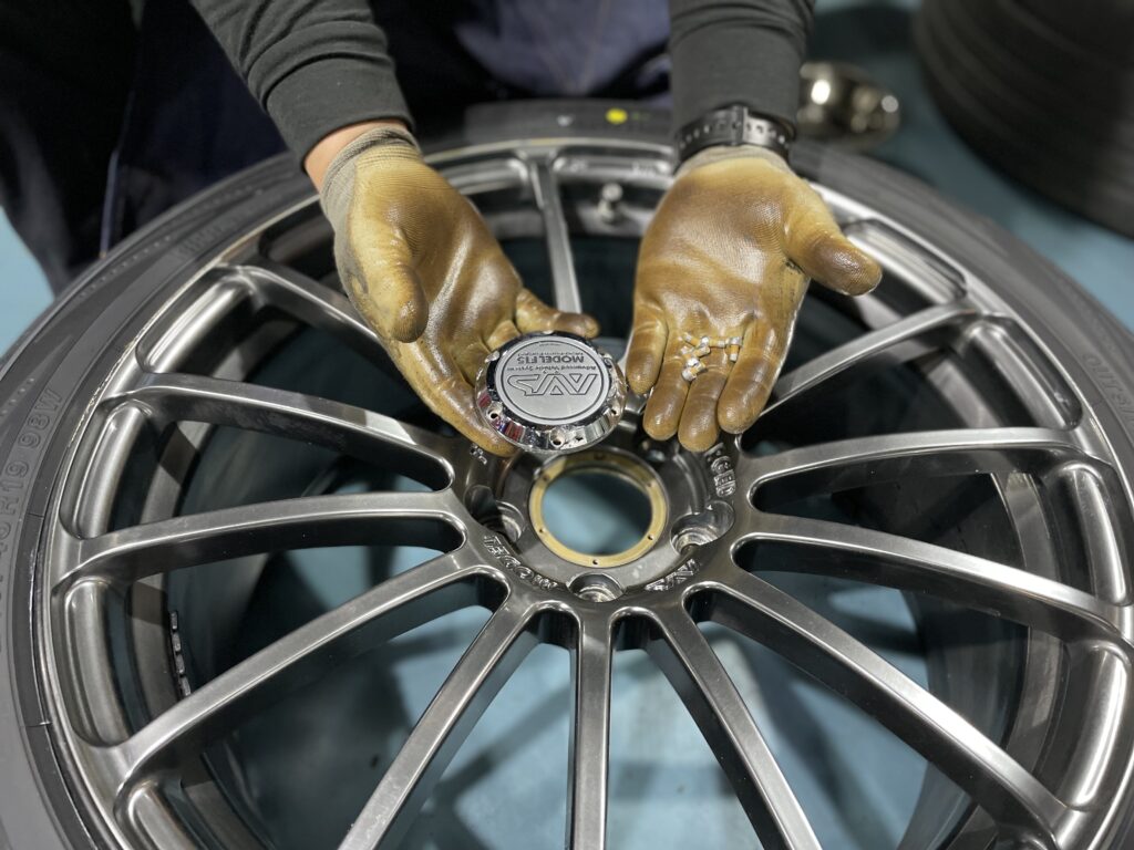 直送 持ち込み タイヤ交換 タイヤ保管 日産 フーガハイブリッド 19インチ