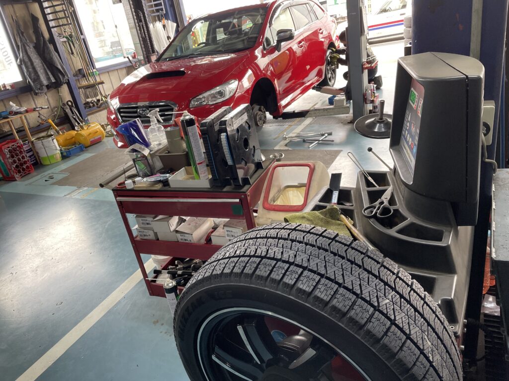 レヴォーグ 直送 持ち込み タイヤ交換