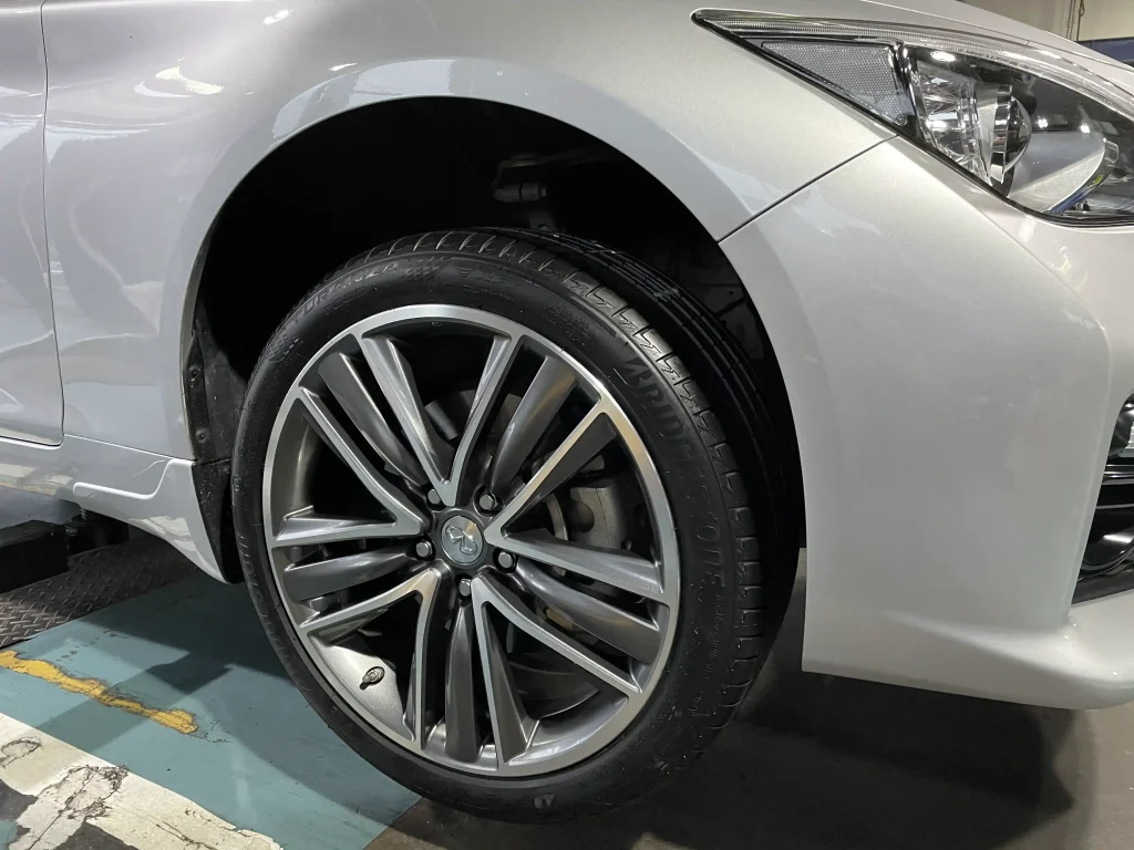 直送 持ち込み タイヤ交換 日産 スカイライン
