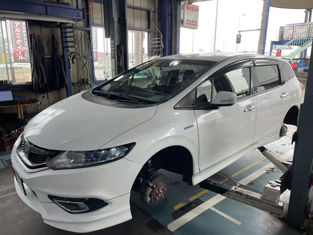 直送・持ち込みタイヤ交換 工賃事例 ホンダ ジェイド