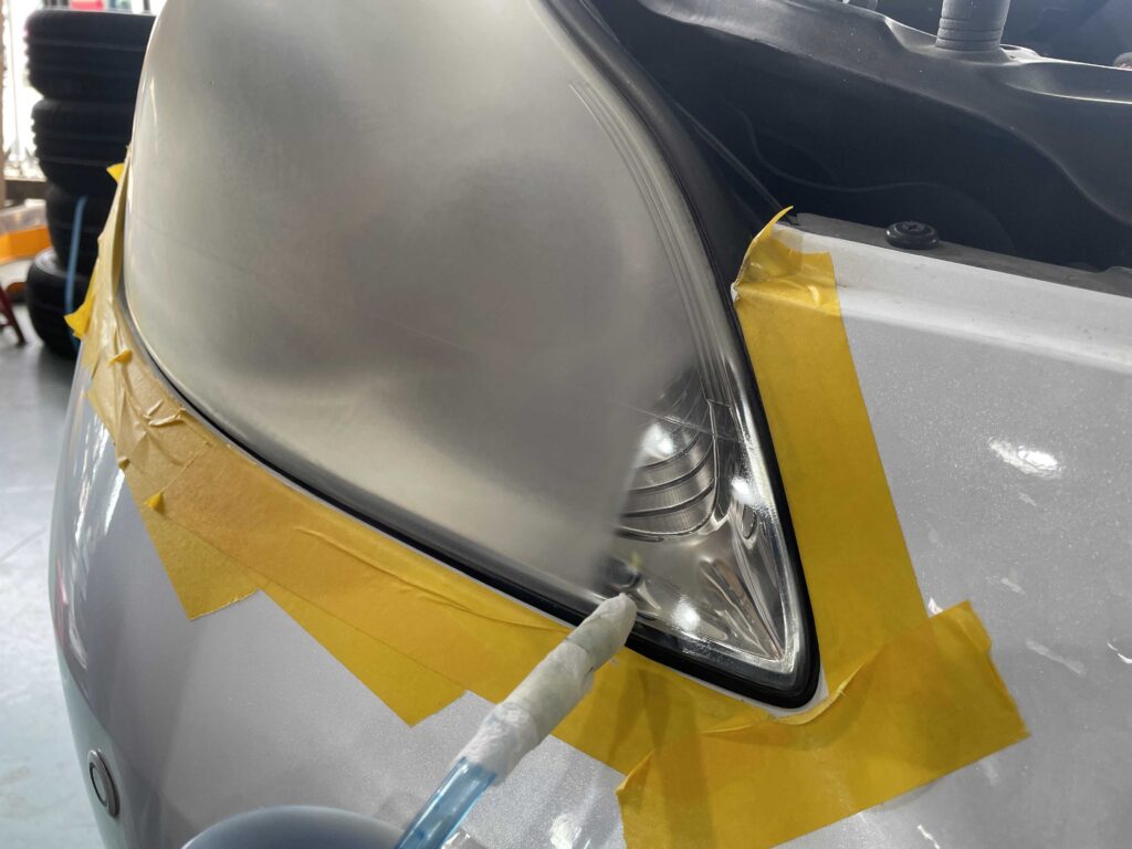 ヘッドライトクリーニング