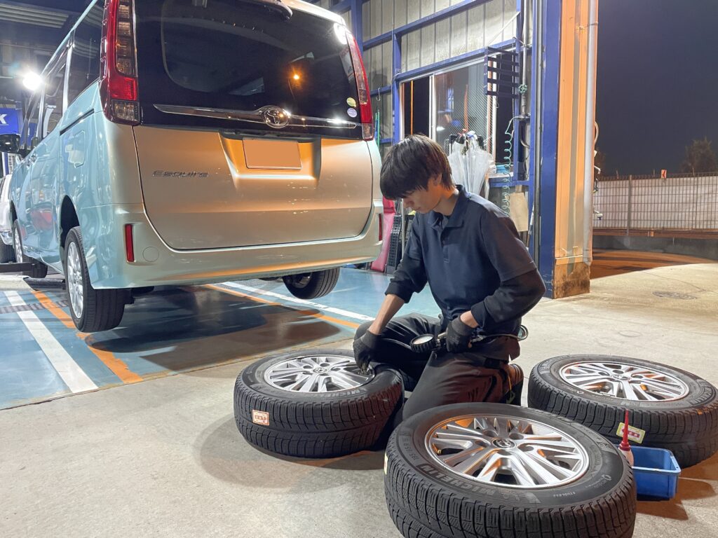 タイヤ交換　持ち込みタイヤ交換　タイヤ直送　タイヤ保管　アライメント　タイヤ取替ドットコム